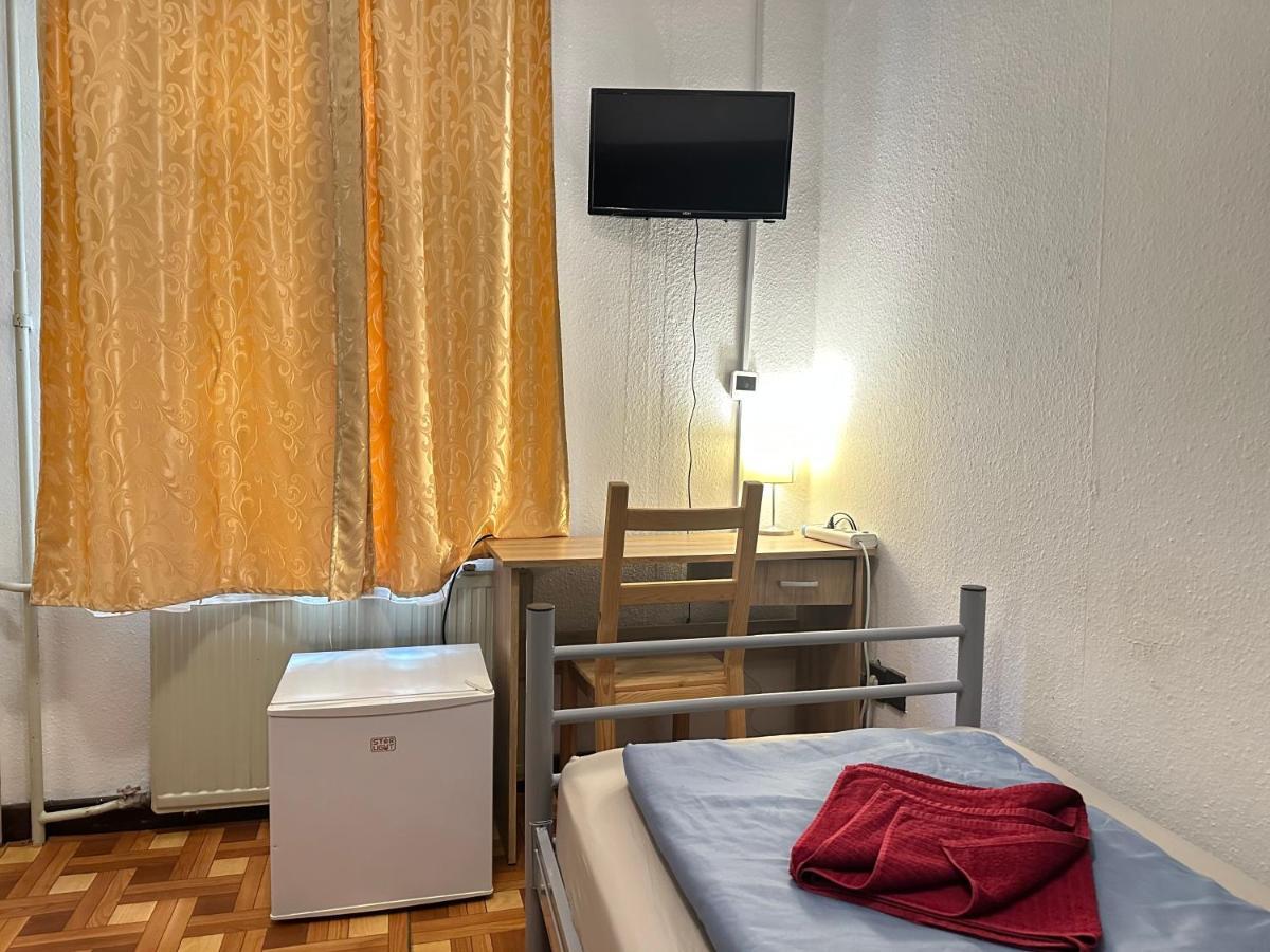 Kecskemeti Rooms Budapeste Exterior foto