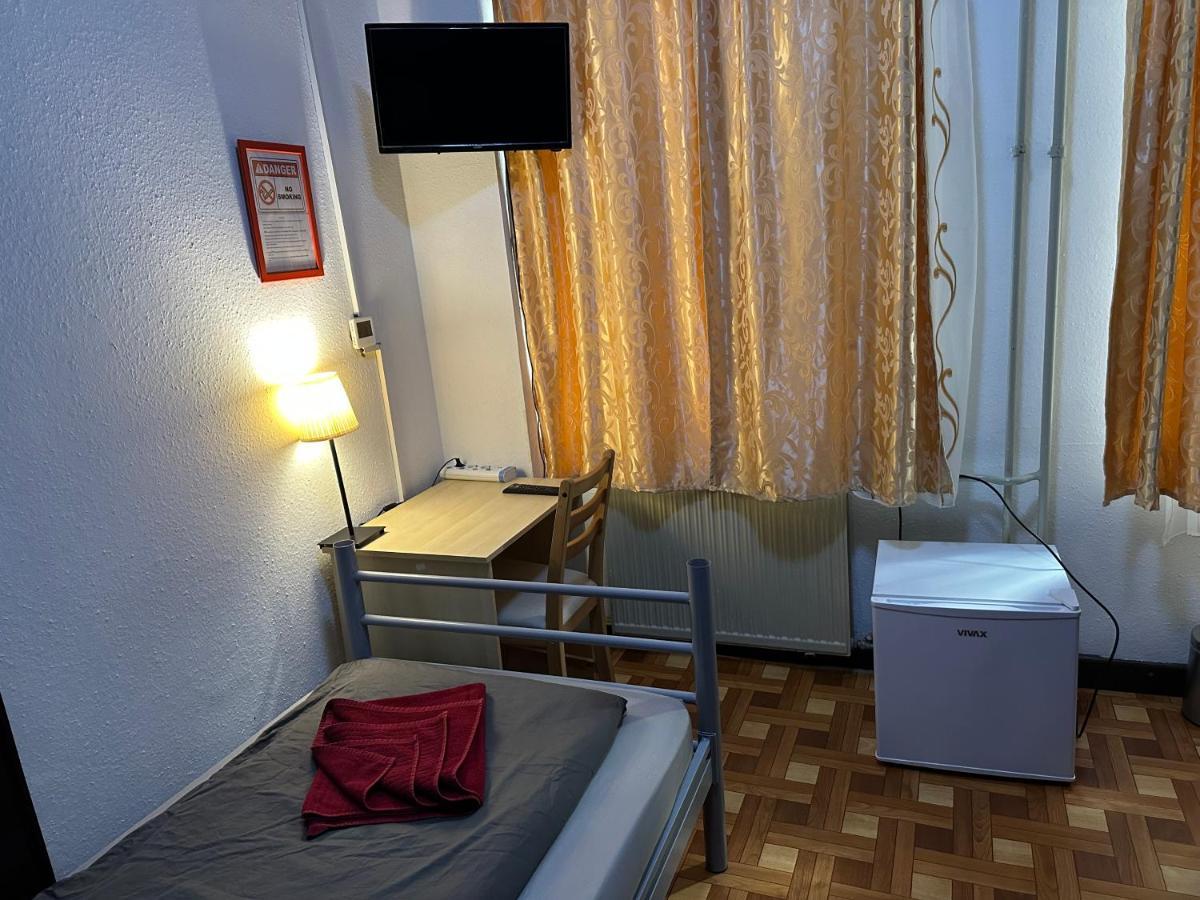Kecskemeti Rooms Budapeste Exterior foto